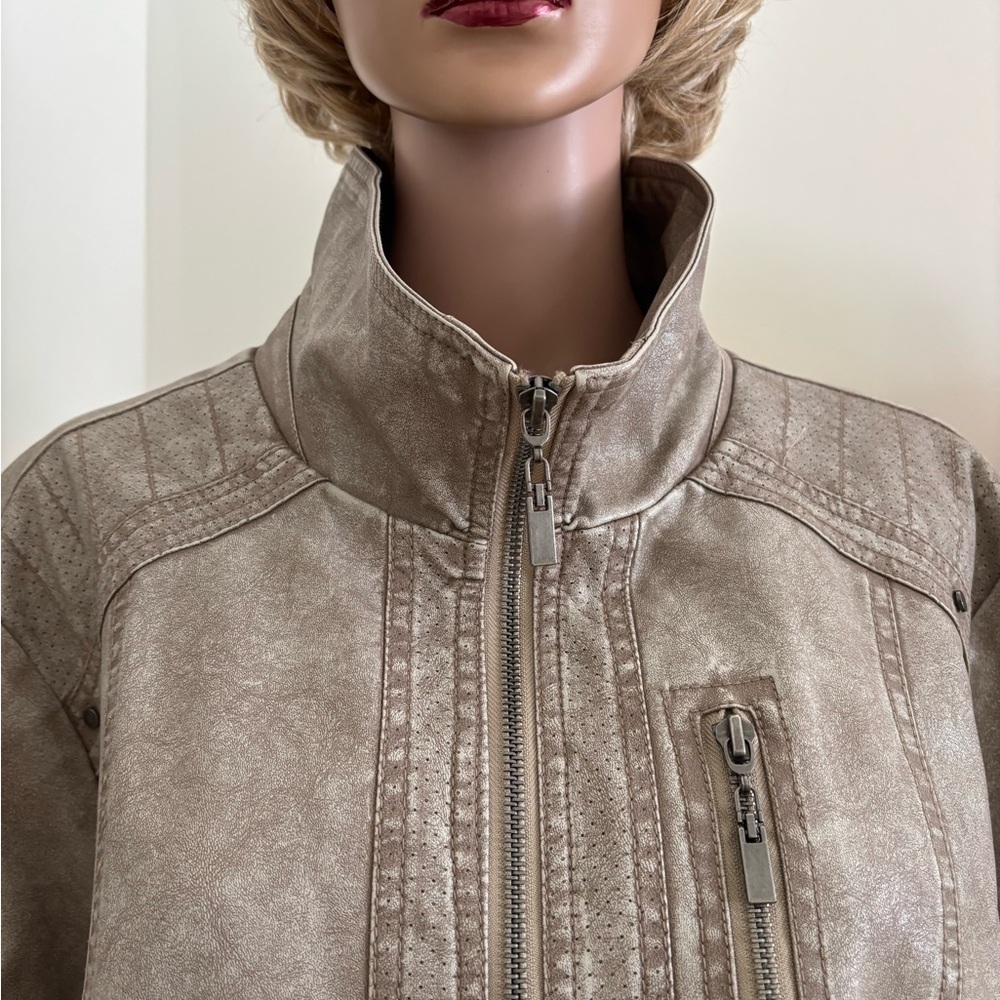 Elegant PU Tan Utility Jacket for Women - Picture 7 of 11